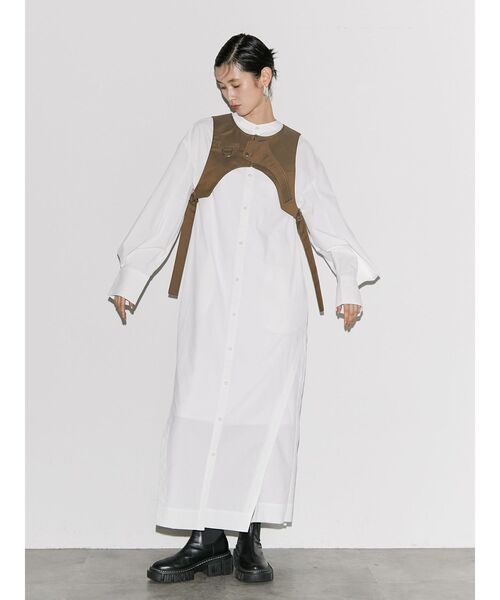 UN3D.（アンスリード）の「W TRIANGLE TUCK SH OP / ダブルトライアングルタックシャツワンピース（シャツワンピース・レディース・ホワイト/その他1/ブラック・36/38）」の20枚目の写真