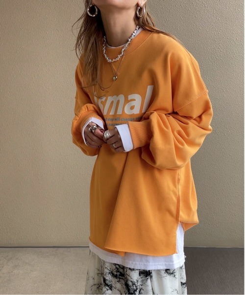 feepur by saya（フェピュールバイサヤ）の「Asmalロゴスウェット（スウェット・レディース・オレンジ/オートミール/レッド/オフホワイト・MEDIUM）」の17枚目の写真