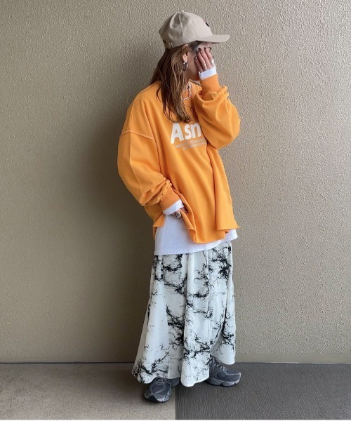 feepur by saya（フェピュールバイサヤ）の「Asmalロゴスウェット（スウェット・レディース・オレンジ/オートミール/レッド/オフホワイト・MEDIUM）」の18枚目の写真