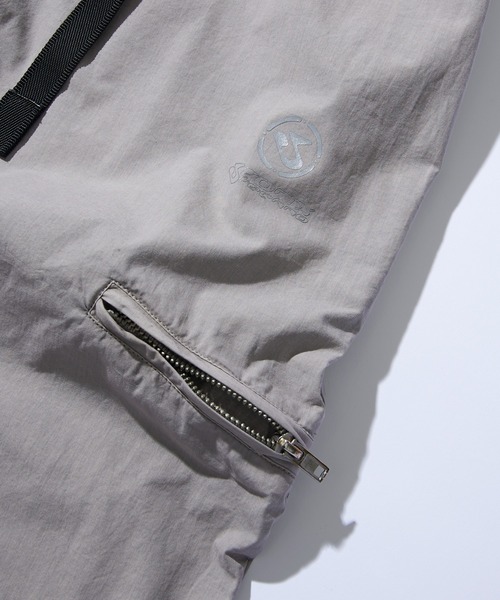 WHO'S WHO gallery（フーズフーギャラリー）の「【KOOKY'N/クーキー】BRONXジップパンツ（チノパンツ・メンズ・ライトグレー/チャコールグレー/アイボリー/ブラック/ネイビー・FREE）」の10枚目の写真