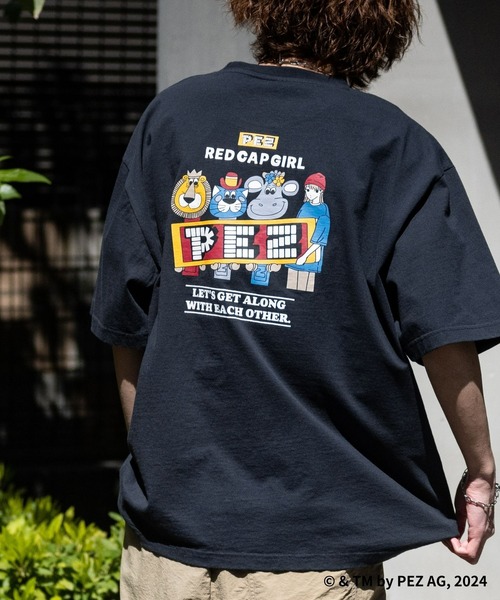 Red Cap Girl（レッドキャプガール）の「【a-r】〔PEZ×Red Cap Girl〕天竺 バックイラスト BIG TEE（Tシャツ/カットソー・メンズ・ブルー系1/カーキ系1/グレー系1/ホワイト系1/ホワイト系2/ブルー系2/カーキ系2/グレー系2・MEDIUM/LARGE）」の4枚目の写真