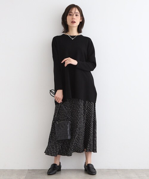 INDIVI(インディヴィ)の「◆【洗える/Tシャツライク】オーバーサイズニット(ニット/セーター・レディース・ナチュラル/チャコールグレー/ブラック・38/15 /13/34)」の15枚目の写真