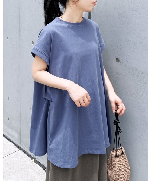 reca（レカ）の「【接触冷感】フレンチスリーブフレアTシャツ（Tシャツ/カットソー・レディース・ブラック/モーブ系/オフホワイト/ブルー系その他/ピンク系その他/チャコールグレー・M）」の4枚目の写真