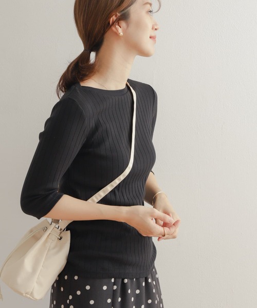 URBAN RESEARCH DOORS(アーバンリサーチドアーズ)の「針抜き6分袖カットソー(Tシャツ/カットソー・レディース・ブラック/オフホワイト/ブルー・MEDIUM)」の2枚目の写真