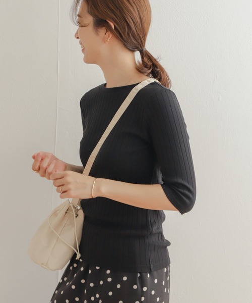 URBAN RESEARCH DOORS(アーバンリサーチドアーズ)の「針抜き6分袖カットソー(Tシャツ/カットソー・レディース・ブラック/オフホワイト/ブルー・MEDIUM)」の4枚目の写真