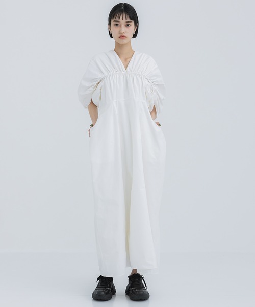 CLANE(クラネ)の「【CLANE/クラネ】CROSSING GATHERE ONEPIECE/クロシングギャザーワンピース(ドレス・レディース・ホワイト/ブラック・0/1)」の20枚目の写真
