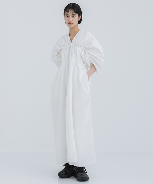 CLANE(クラネ)の「【CLANE/クラネ】CROSSING GATHERE ONEPIECE/クロシングギャザーワンピース(ドレス・レディース・ホワイト/ブラック・0/1)」の21枚目の写真