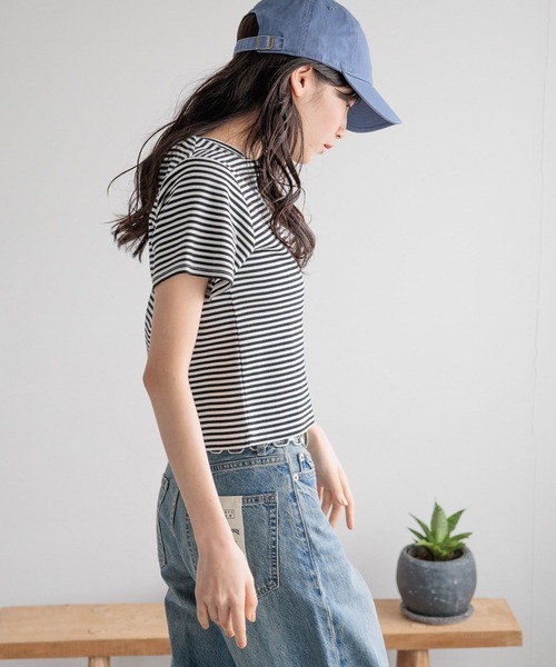 LOWRYS FARM（ローリーズファーム）の「フライスチビＴシャツＳＳ 111954（Tシャツ/カットソー・レディース・ブラック/その他/ホワイト/ブラウン/ネイビー/ホワイト系その他/ブルー系その他/ブラウン系その他・FREE）」の12枚目の写真