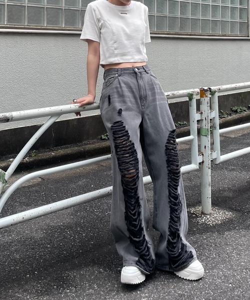 RAY CASSIN(レイカズン)の「コンパクトピグメントダメージT(Tシャツ/カットソー・レディース・ベージュ/ブラック/ブルー/ホワイト/ピンク・FREE)」の21枚目の写真