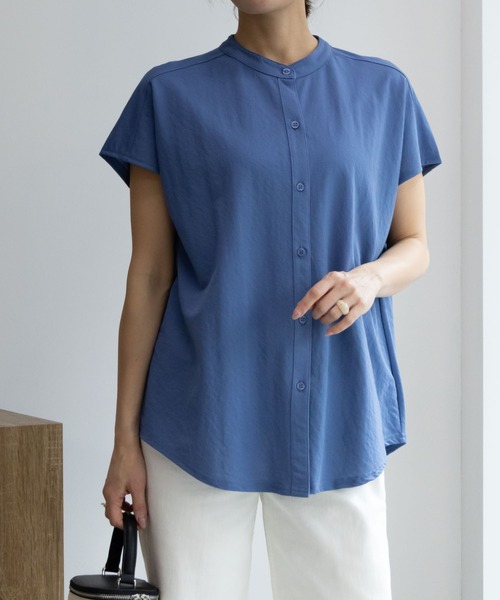 NAVY(ネイビー)の「NAVY サラリ冷感 制菌加工 シャツ見え前あきTシャツ(Tシャツ/カットソー・レディース・チャコールグレー/ブルー系その他/ライトベージュ/オフホワイト・M/L/S/XL)」の4枚目の写真