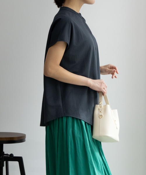 NAVY(ネイビー)の「NAVY サラリ冷感 制菌加工 シャツ見え前あきTシャツ(Tシャツ/カットソー・レディース・チャコールグレー/ブルー系その他/ライトベージュ/オフホワイト・M/L/S/XL)」の8枚目の写真