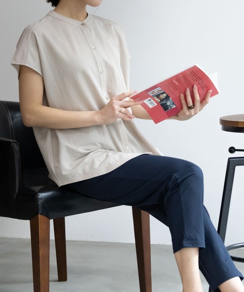 NAVY(ネイビー)の「NAVY サラリ冷感 制菌加工 シャツ見え前あきTシャツ(Tシャツ/カットソー・レディース・チャコールグレー/ブルー系その他/ライトベージュ/オフホワイト・M/L/S/XL)」の13枚目の写真