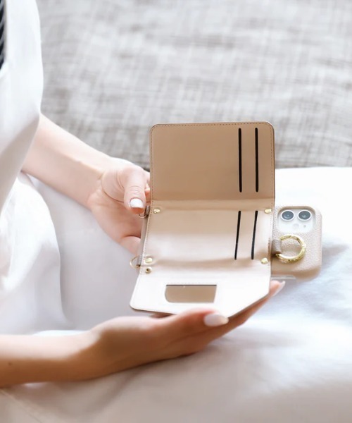 ensemble(皮革ブランド)(アンサンブル)の「ensemble/アンサンブル/PORTE2/ストラップ付きiPhone Case【iPhone14・14Pro・15・15Pro】(スマホケース/カバー・レディース・グレー系その他6/ブラック/グレー系その他3/イエロー/ベージュ・6/7/8/5)」の14枚目の写真