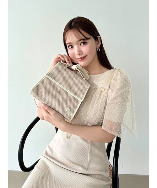 CALNAMUR（カルナムール）の「2WAYリボンポイントバッグ（ハンドバッグ・レディース・アイボリー/ブラック・FREE）」の4枚目の写真