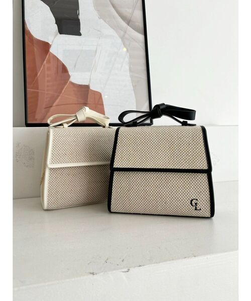 CALNAMUR（カルナムール）の「2WAYリボンポイントバッグ（ハンドバッグ・レディース・アイボリー/ブラック・FREE）」の9枚目の写真