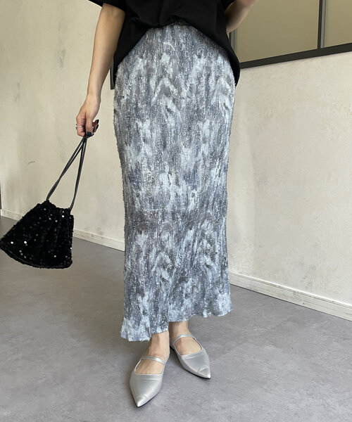 Thevon（ゼボン）の「ニュアンス柄プリーツナロースカート（スカート・レディース・グレー/カーキ/ベージュ・FREE）」の4枚目の写真