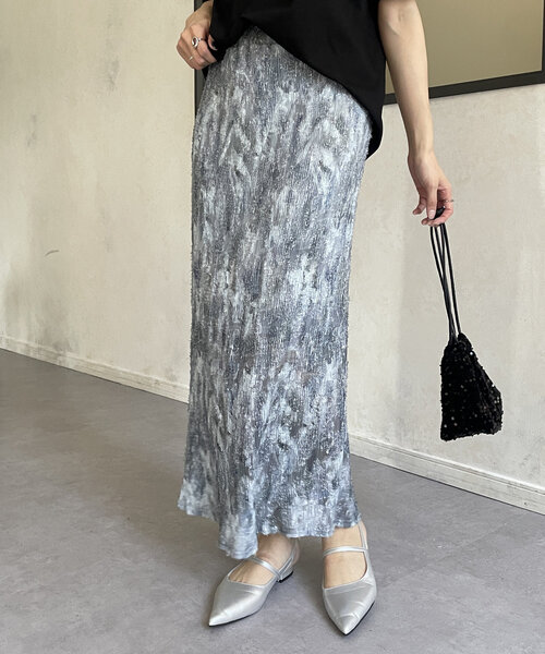 Thevon（ゼボン）の「ニュアンス柄プリーツナロースカート（スカート・レディース・グレー/カーキ/ベージュ・FREE）」の5枚目の写真