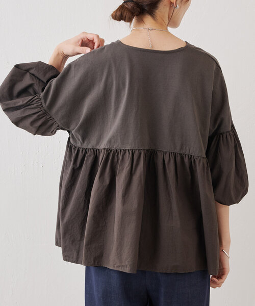 BEARDSLEY（ビアズリー）の「フハクコンビギャザーカットソー（Tシャツ 