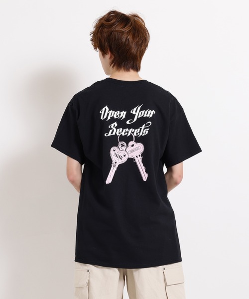 MILKBOY(ミルクボーイ)の「SECRET KEYS Tシャツ(Tシャツ/カットソー・レディース・A/C/B・L/M)」の7枚目の写真