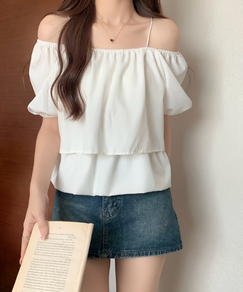 tolene(トレネ)の「2way オフショルダー ティアード ギャザー パフスリーブ シフォンブラウス(シャツ/ブラウス・レディース・ブラック/ホワイト・FREE)」の9枚目の写真