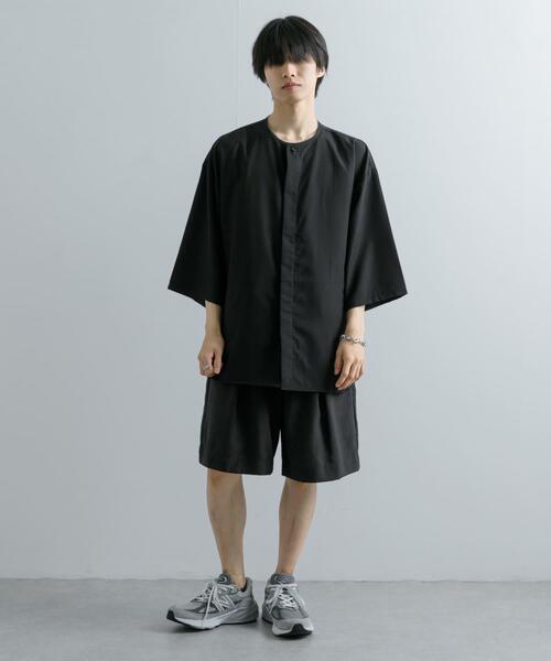 SENSE OF PLACE by URBAN RESEARCH(センスオブプレイスバイアーバンリサーチ)の「ノーカラールーズシャツ(5分袖)(シャツ/ブラウス・メンズ・ブラック/チャコールグレー・LARGE/MEDIUM)」の3枚目の写真