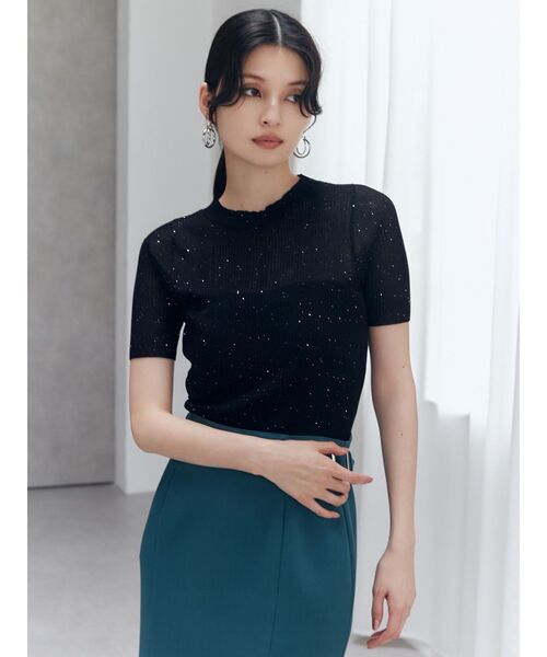 MURUA（ムルーア）の「スパンコールハーフスリーブニット（ニット/セーター・レディース・ブルー/アイボリー/ブラウン/ブラック・FREE）」の6枚目の写真