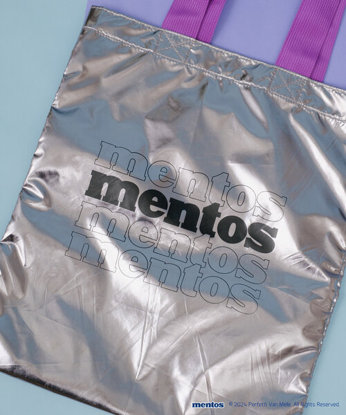 BIRTHDAY BAR(バースデイバー)の「【mentos メントス】メタリックトートバッグ(トートバッグ・レディース・シルバー/シルバー系その他・0)」の5枚目の写真
