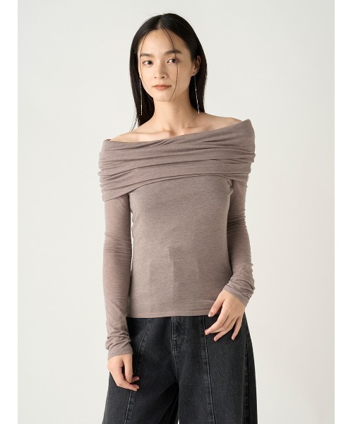 FRAY I.D（フレイアイディー）の「カシミヤシルクオフショルプルオーバー（Tシャツ/カットソー・レディース・モカ/レッド/ホワイト・FREE）」の11枚目の写真