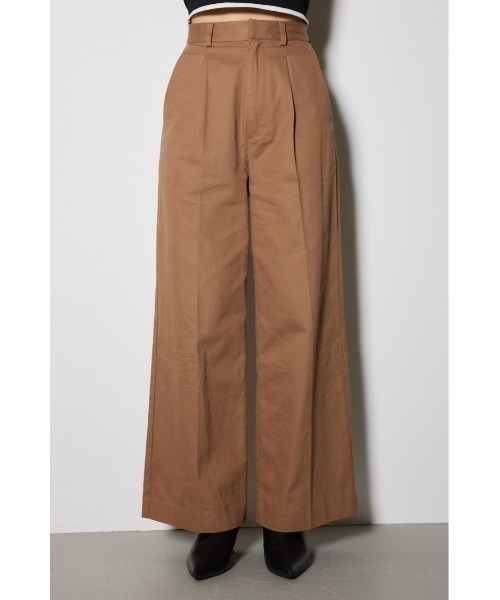 rienda(リエンダ)の「フロントタックチノパンツ(スラックス・レディース・ブラウン/キャメル・SMALL/MEDIUM)」の11枚目の写真