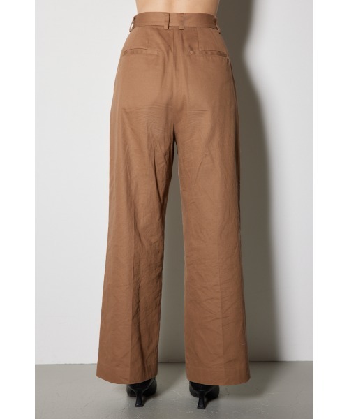 rienda(リエンダ)の「フロントタックチノパンツ(スラックス・レディース・ブラウン/キャメル・SMALL/MEDIUM)」の13枚目の写真