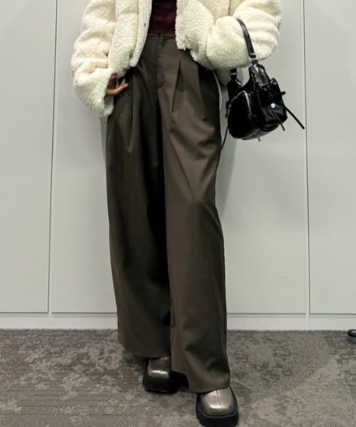 rienda(リエンダ)の「フロントタックチノパンツ(スラックス・レディース・ブラウン/キャメル・SMALL/MEDIUM)」の18枚目の写真
