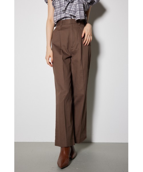 rienda(リエンダ)の「フロントタックチノパンツ(スラックス・レディース・ブラウン/キャメル・SMALL/MEDIUM)」の21枚目の写真