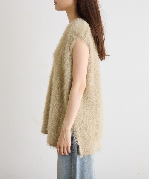 PUAL CE CIN（ピュアルセシン）の「シャギーニットチュニック丈Vネックベスト（ベスト・レディース・チャコールグレー/ベージュ・FREE）」の18枚目の写真