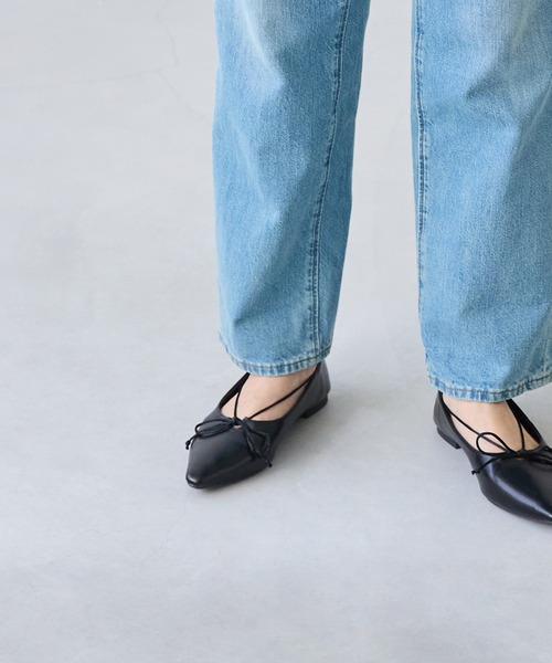 menue（メヌエ）の「ロングノーズ リボンパンプス（パンプス・レディース・アイボリー/ブラウン/ブラック・22.5cm/23.5cm/24.5cm/25.5cm/23.0cm/24.0cm/25.0cm/26.0cm/21.5cm/22.0cm）」の10枚目の写真