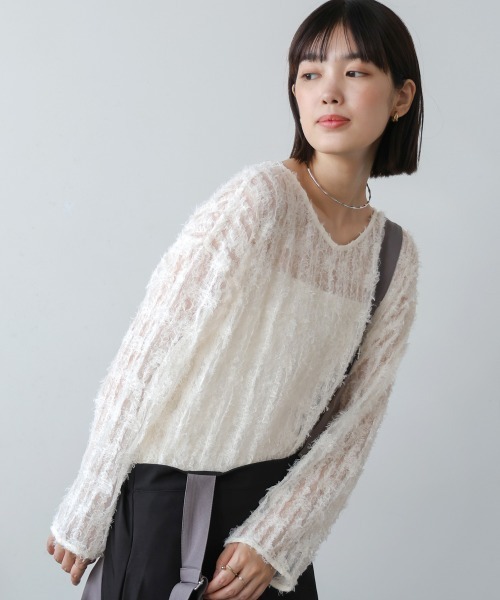 Bou Jeloud(ブージュルード)の「チュールフリル前後2WAYプルオーバー(Tシャツ/カットソー・レディース・アイボリー/ブラック・38)」の2枚目の写真