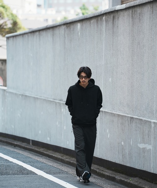 UNION STATION（ユニオンステーション）の「＊WEB限定 フェイクスエード リラックスフィットフーディ（パーカー・メンズ・ブラック/ブルー/ホワイト/ベージュ・M/L）」の11枚目の写真