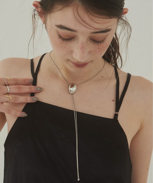 ANGIE(アンジー)の「メタル ループタイ ネックレス(ネックレス・レディース・シルバー系1/シルバー系2/シルバー系3/ゴールド系1/ゴールド系2/ゴールド系3・FREE)」の18枚目の写真