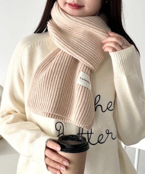CLEA(クレア)の「リブニットショートマフラー(マフラー・レディース・ブルー/アイボリー/レッド/グレー/ブラウン/マスタード/ブラック/モカ/ベージュ・FREE)」の6枚目の写真