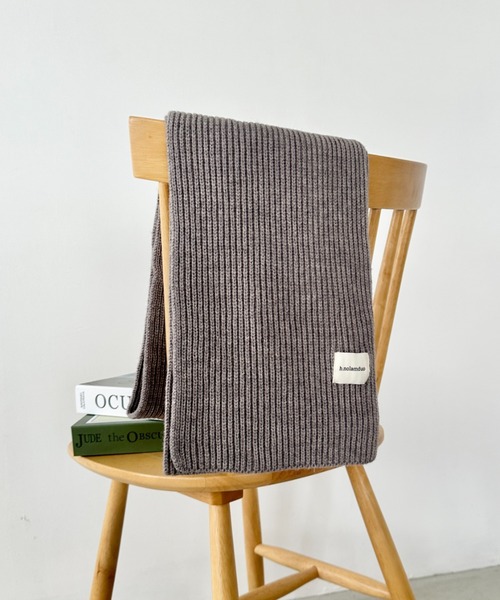 CLEA(クレア)の「リブニットショートマフラー(マフラー・レディース・ブルー/アイボリー/レッド/グレー/ブラウン/マスタード/ブラック/モカ/ベージュ・FREE)」の14枚目の写真