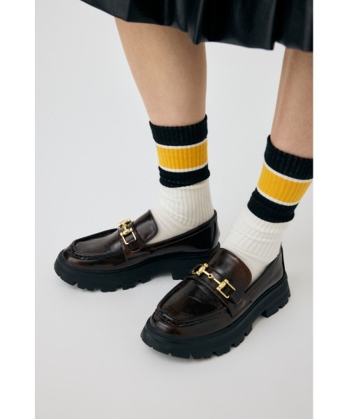 MOUSSY（マウジー）の「F/LEATHER CLASSIC ローファー（ローファー・レディース・ダークブラウン・SMALL/MEDIUM/LARGE）」の2枚目の写真