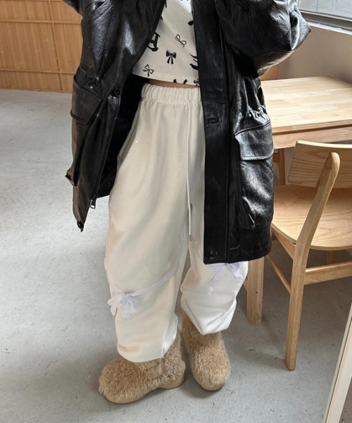 REBECCA VALLANCE ザッフル ブロデリー フレアパンツ セール】ハイウエストストレッチフレアデニムパンツ（デニム