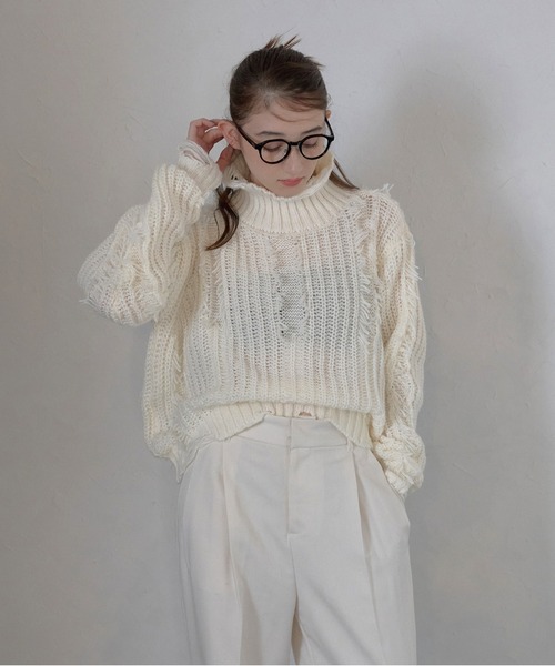 MINERTE(ミネルテ)の「【MINERTE】damage fringe knit / ダメージフリンジニットプルオーバー(ニット/セーター・レディース・アイボリー/ブラック/ライトブルー/ベージュ・FREE)」の2枚目の写真