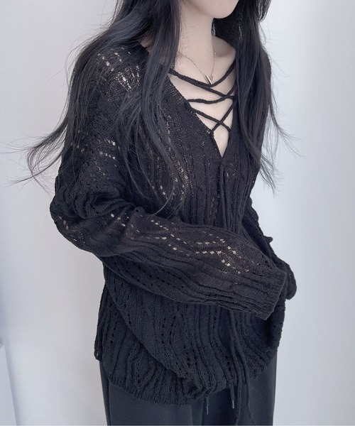 gossip!ロサンゼルス(ゴシップロサンゼルス)の「Y2K 編み上げスキッパーニット 2WAY(Tシャツ/カットソー・レディース・ブラック/オフホワイト・FREE)」の3枚目の写真