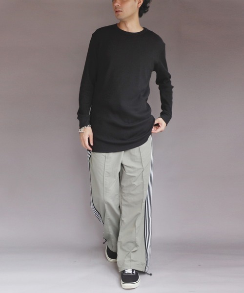８(eight)（エイト）の「ナイロンライン入りトラックパンツ（その他パンツ・メンズ・ブラック/グレー系その他/ライトカーキ・MEDIUM/X-LARGE/LARGE）」の4枚目の写真