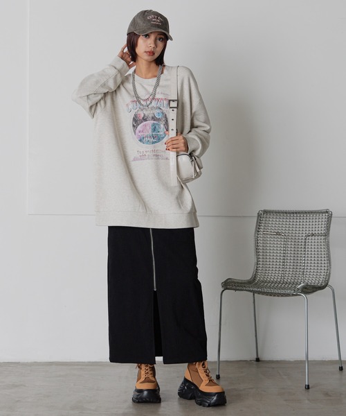 PAGEBOY（ページボーイ）の「スペースロックルーズスウェット（スウェット・レディース・オートミール/オレンジ/チャコールグレー・FREE）」の16枚目の写真