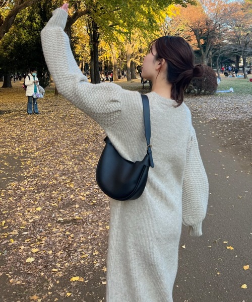 favclo.（ファブクロ）の「volume sleeve knit onepiece / ボリュームスリーブニットワンピース（ワンピース・レディース・アイボリー/ライトベージュ・FREE）」の8枚目の写真