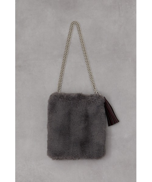 AZUL by moussy(アズールバイマウジー)の「タッセルフェイクファーポシェット(ショルダーバッグ・レディース・グレー/アイボリー/ブラウン系その他・FREE)」の16枚目の写真