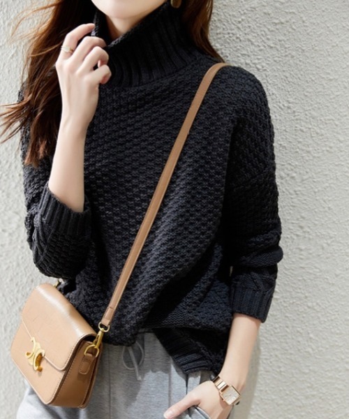 未使用☆LEONARD☆カタログ掲載シルク混ニットセーター　人気柄　黒　40 未使用☆LEONARD☆カタログ掲載シルク混ニットセーター 人気柄 黒 40