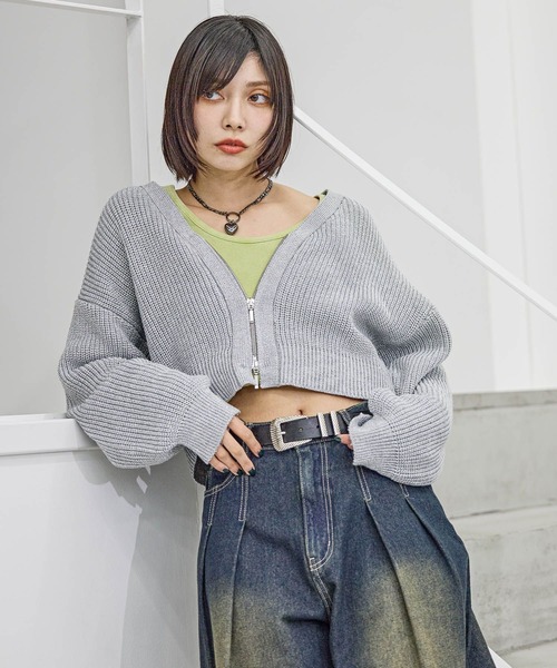 PAGEBOY（ページボーイ）の「ラメZIPショートカーディガン