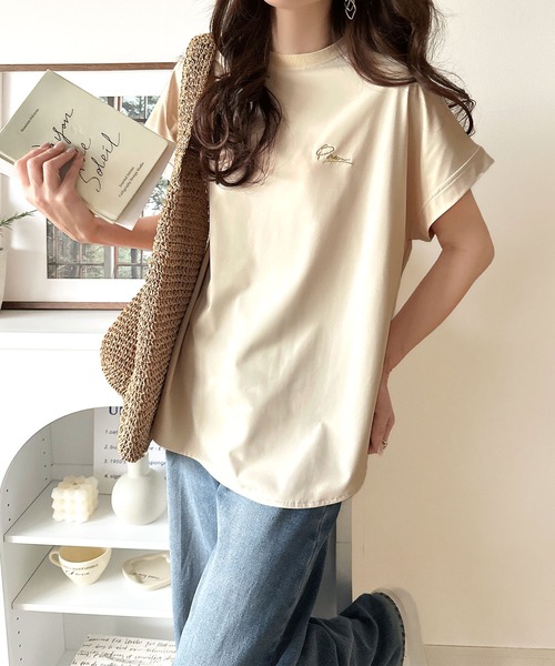 classicalelf(クラシカルエルフ)の「着るUV!ひんやりバックファスナードルマンスリーブ胸刺繍半袖トップス(接触冷感/UVカット/遮熱機能)(Tシャツ/カットソー・レディース・ブラック/ホワイト/ベージュ・SMALL/X-LARGE/MEDIUM/LARGE)」の21枚目の写真